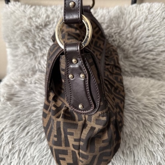 ✨ Fendi Zucca Monogram Shoulder Bag – Brown ✨ - Picture 7 of 8